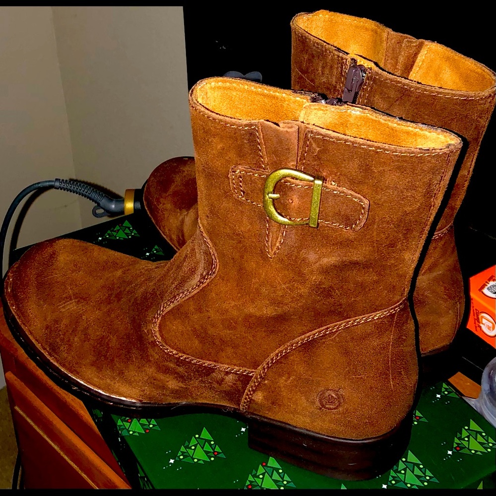 Born suede boots